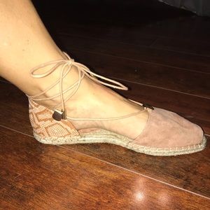 ALDO Espadrilles Sz7 PalePink/tan. Only worn ONCE!